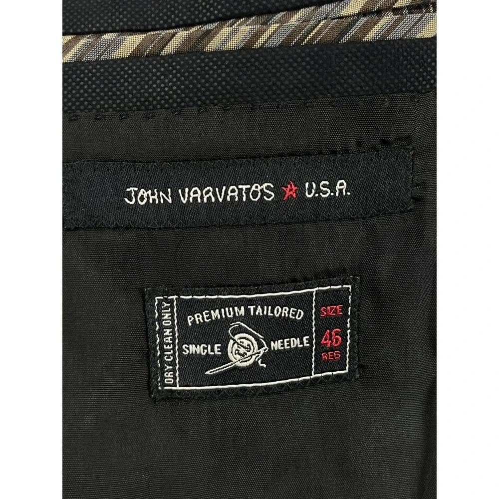 John Varvatos premium Tailored Blazer size 46R Dark Navy Blue U.S.A.‎